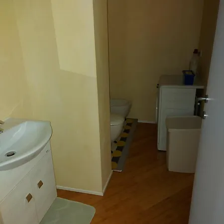 Bella Vista Apartment *